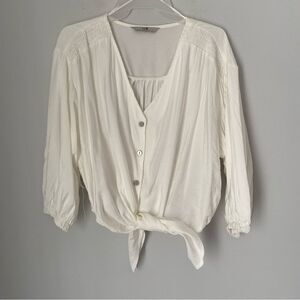 LC Waikiki Women’s V Neck Button Front Tie Front Puffer 3/4 Sleeve White Top